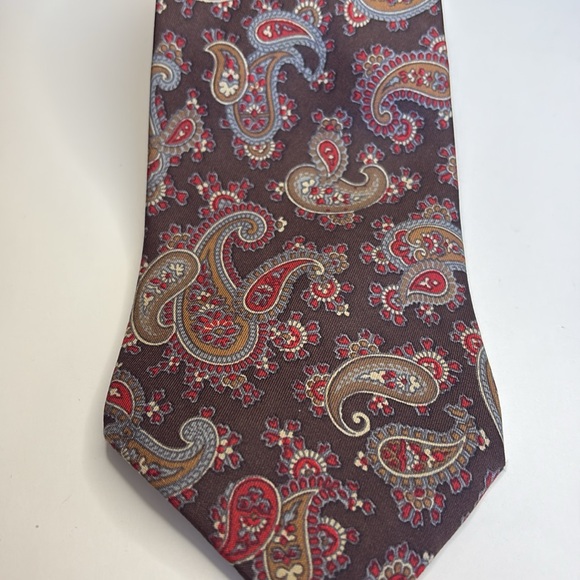 Saks Fifth Avenue Brown, Green, Red & Gold Paisley 100% Silk Tie - Picture 2 of 6